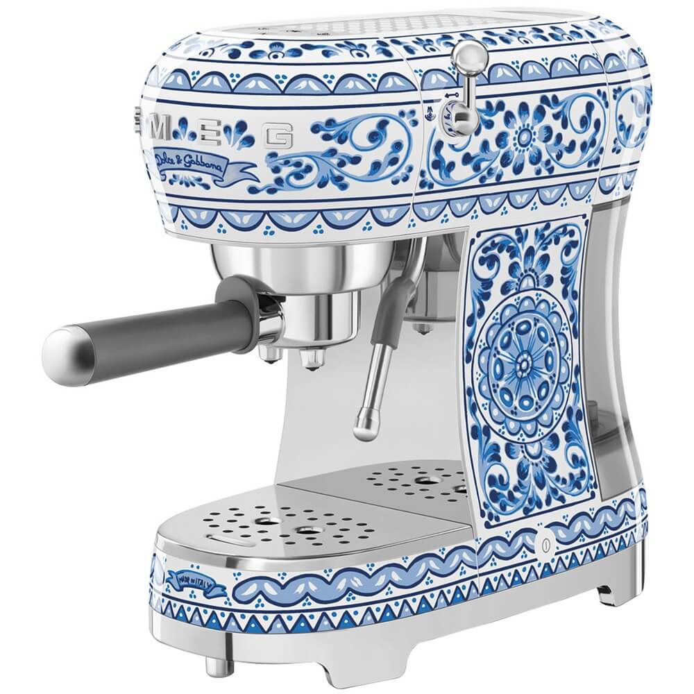Кофеварка Smeg ECF02DGBEU Dolce&Gabbana
