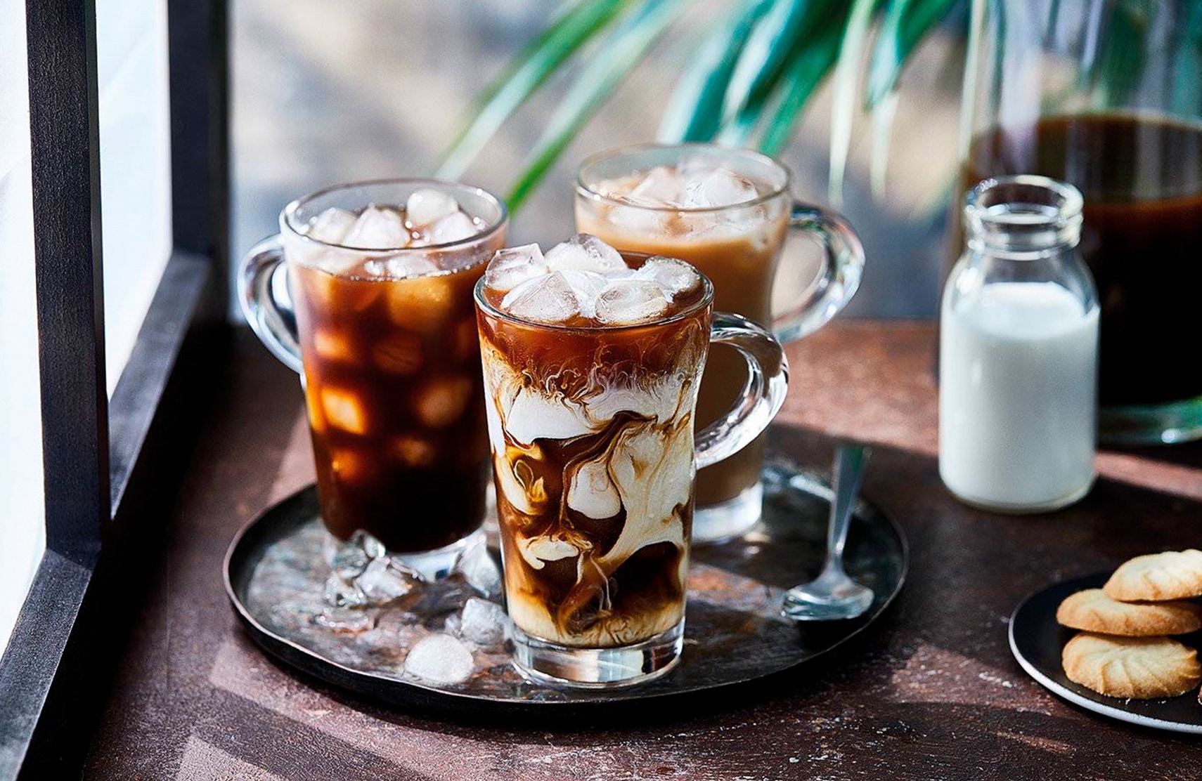 Кофе напиток. Холодный кофе айс латте. Холодный кофе ( Iced Latte). Айс латте пина Колада. Айс РАФ.