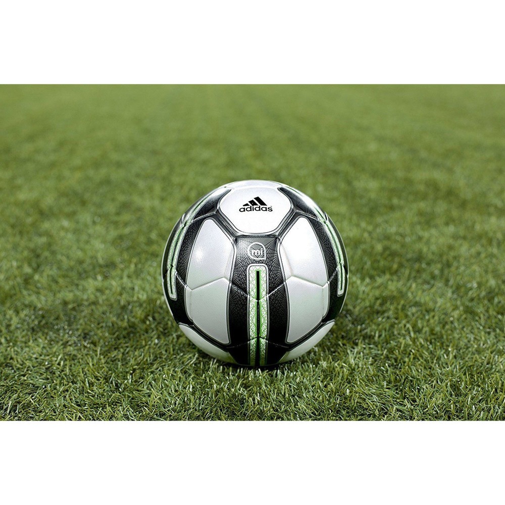 Умный мяч. Мяч адидас MICOACH. Футбольный мяч adidas Smart Ball. MICOACH Smart Ball умный футбольный мяч. Мяч адидас смарт бол.