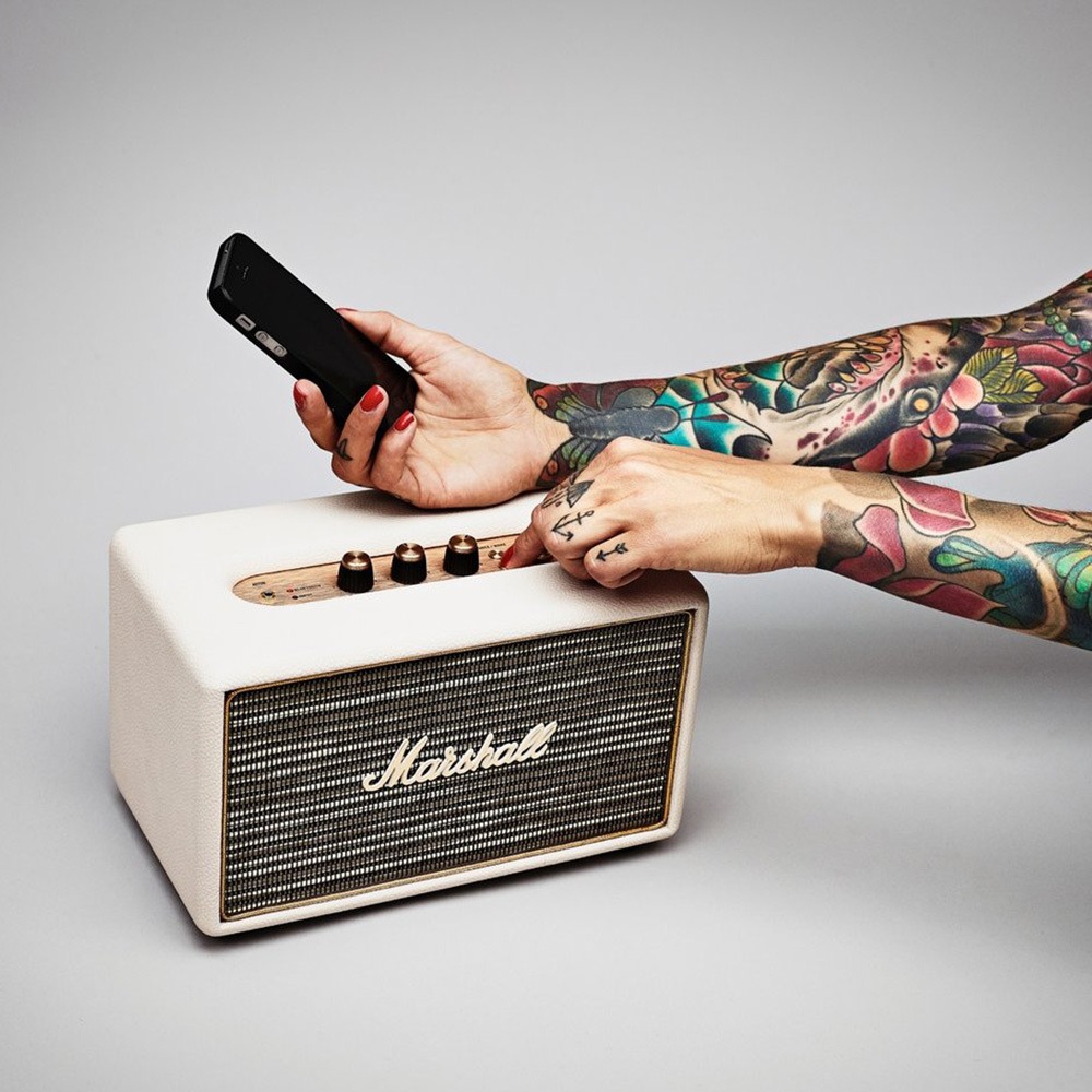 18 speaker men. Маршал Актон. Маршал экшн 2. Marshall Action 1. Marshall кассетник.