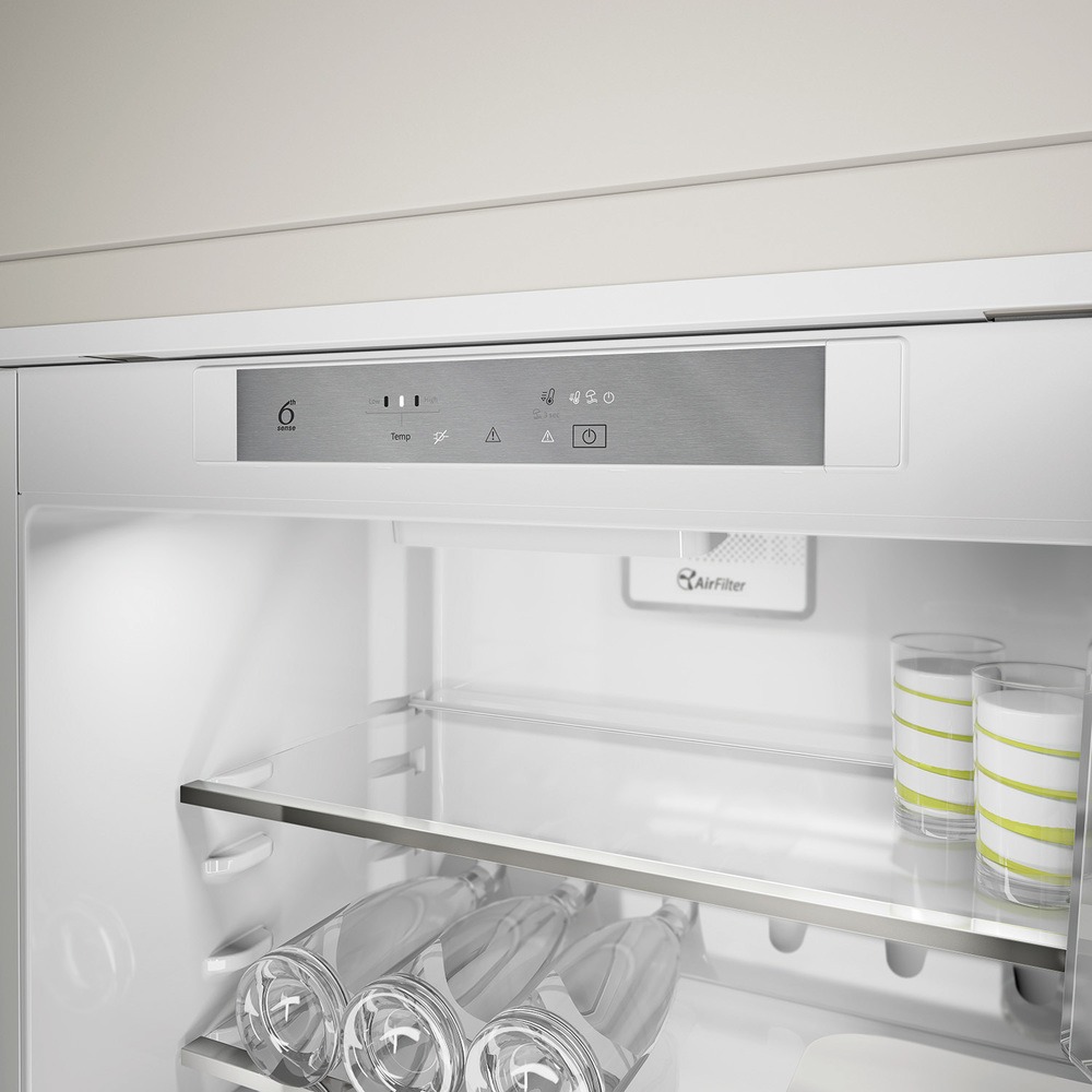 vstraivaemyj holodilnik whirlpool sp40 801 eu