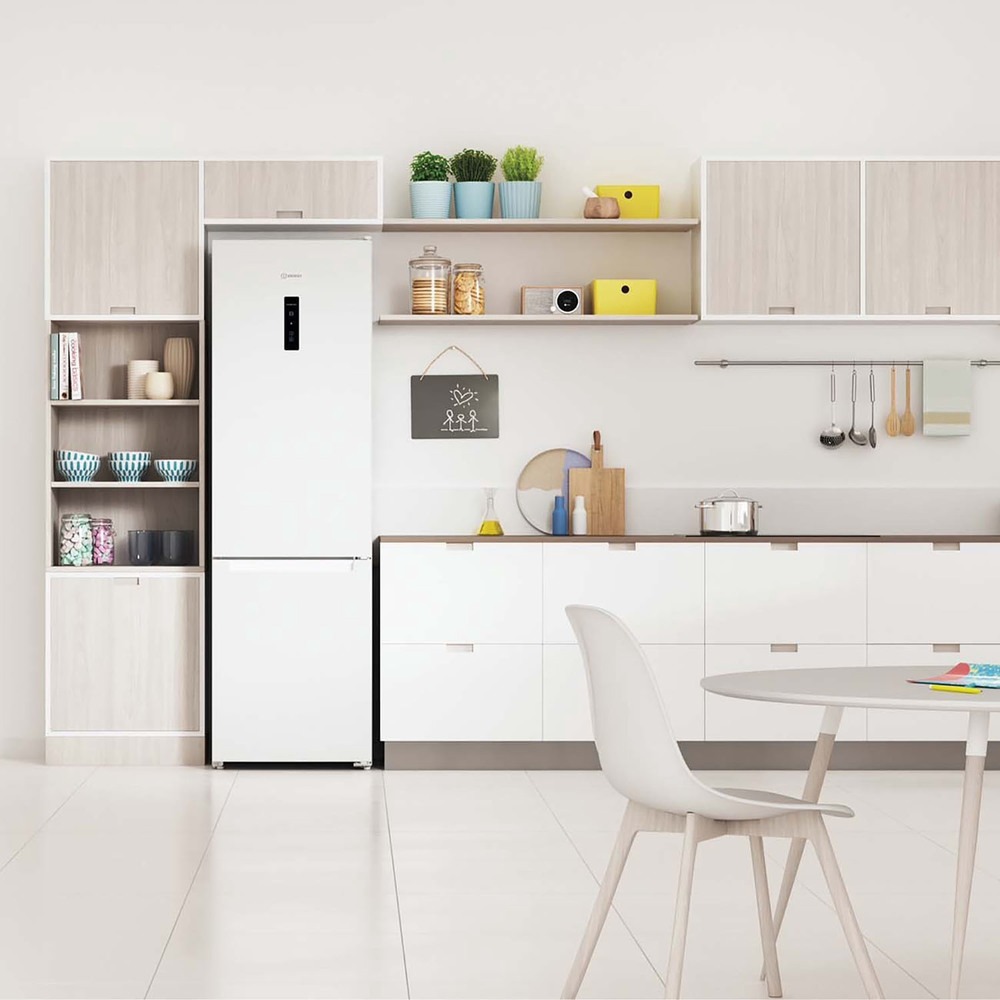 Купить Холодильник Indesit ITS 5200 W в Москве