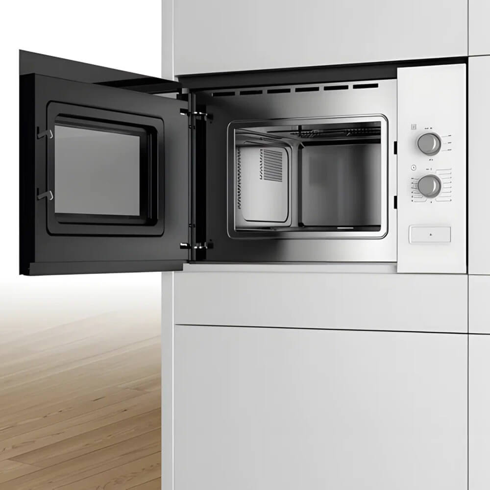 Купить Встраиваемая микроволновая печь Bosch BFL520MW0 в Москве