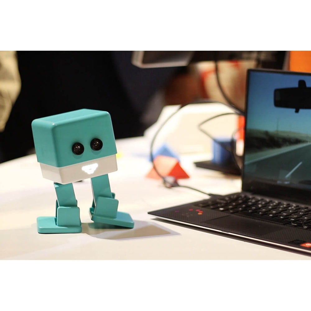 Робот bq. Zowi робот. Робот это проводной. Беспроводной робот Fingerbot. Робот Эл элыч аппликация.